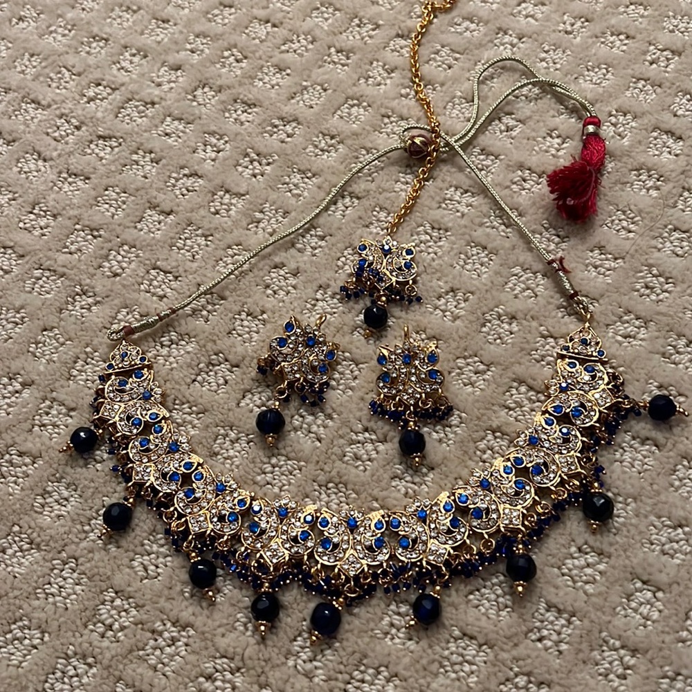Blue stone and Diamond Indian jewelry set